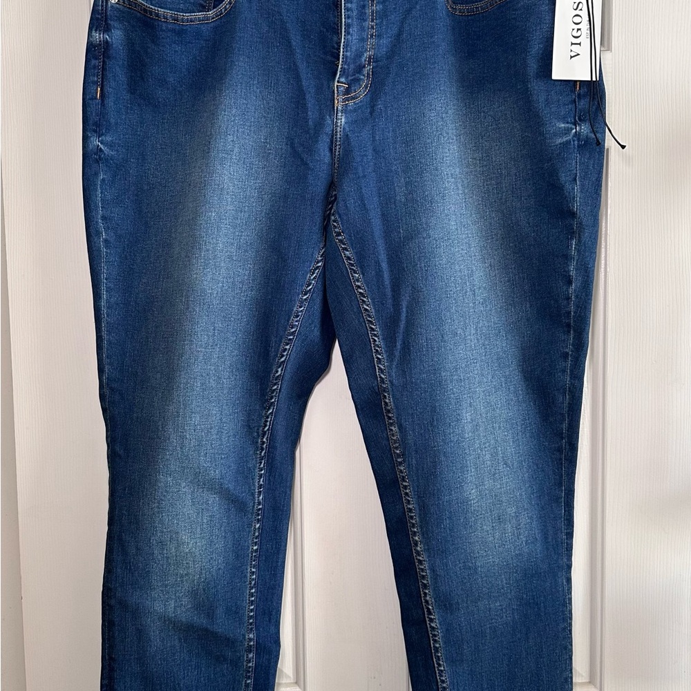 Vigoss Blue Straight Leg Jeans Classic Denim Style NWT